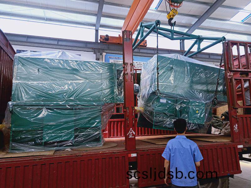 髮(fa)貨(huo)現場(chang)