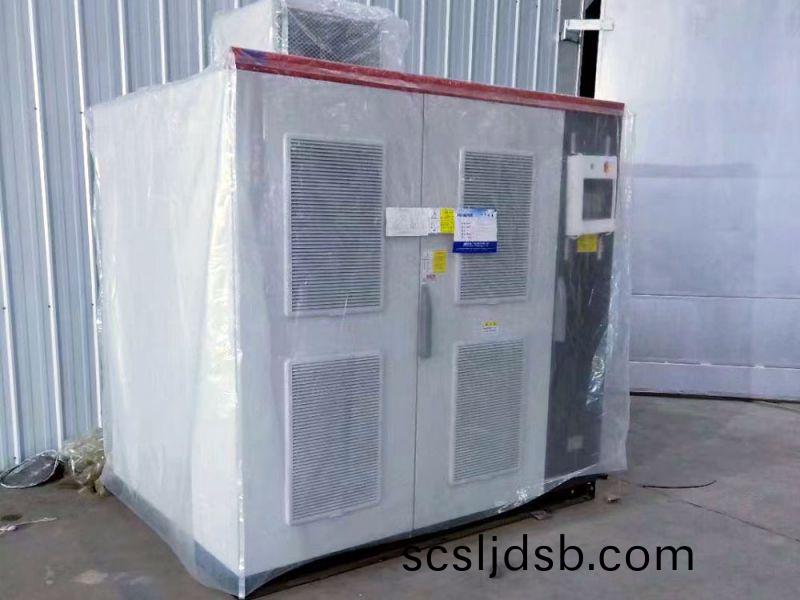 高壓變(bian)頻櫃