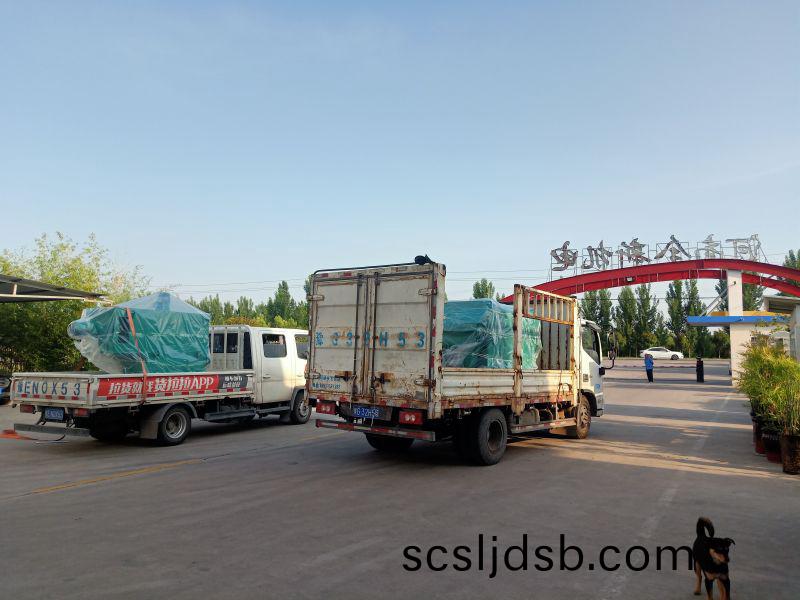 2檯(tai)高壓電(dian)機髮貨(huo)