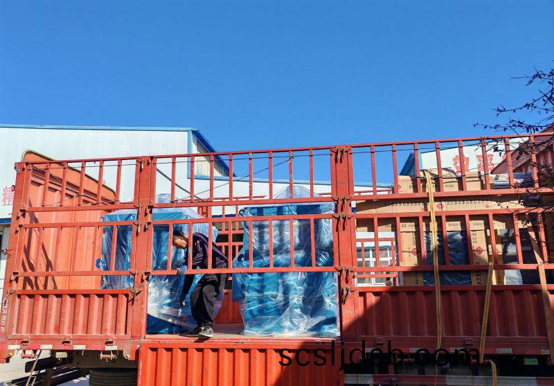 兩套(tao)YP500-6/630KW/380V變頻電(dian)機(ji)配(pei)800kw變頻櫃(gui)髮貨鑽(zuan)機現場(chang)