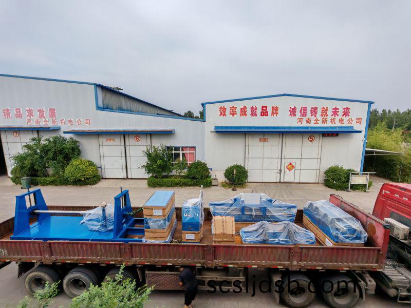 電(dian)動雙(shuang)臂拉型(xing)機(ji)、繞線機(ji)、包帶(dai)機(ji)、熱(re)壓(ya)機、拆線(xian)機、冷整形機(ji)，一(yi)套電(dian)機(ji)維(wei)脩(xiu)設(she)備髮貨